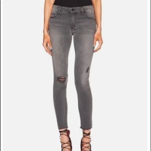 MOTHER brand gray skinny jeans.  “ Looker Ankle Fray” Size: 28.